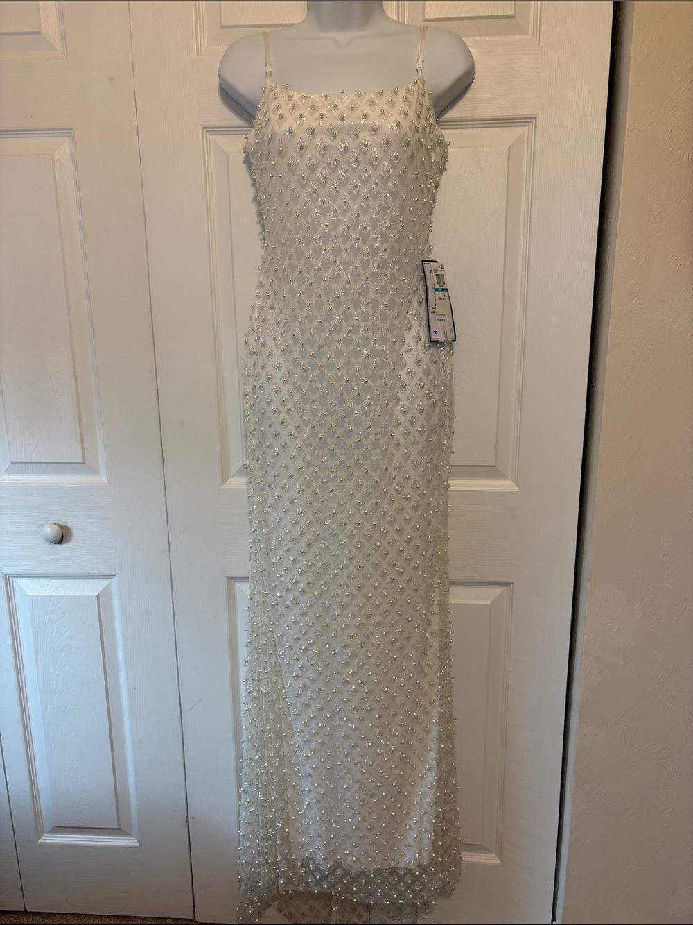 NWT B. Darlin Pearl & Glitter Mesh Low-Back Formal Gown Juniors 9-10.